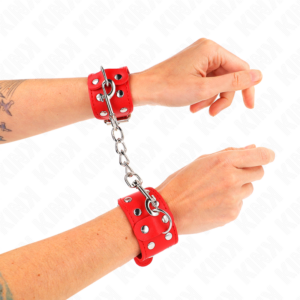 Handgelenkmanschetten mit Nieten – Rot – verstellbar